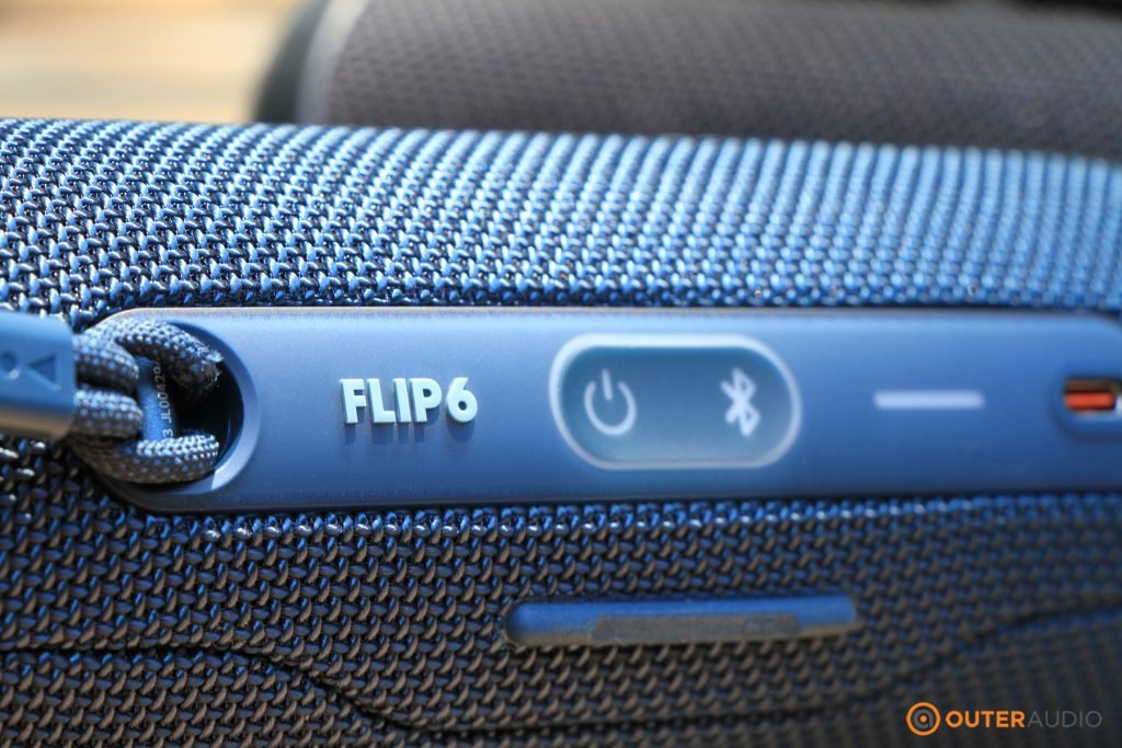 JBL Flip 6 Buttons