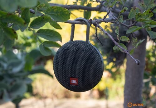 JBL Clip 3 Review: A Speaker For Every Day Enjoyment 11