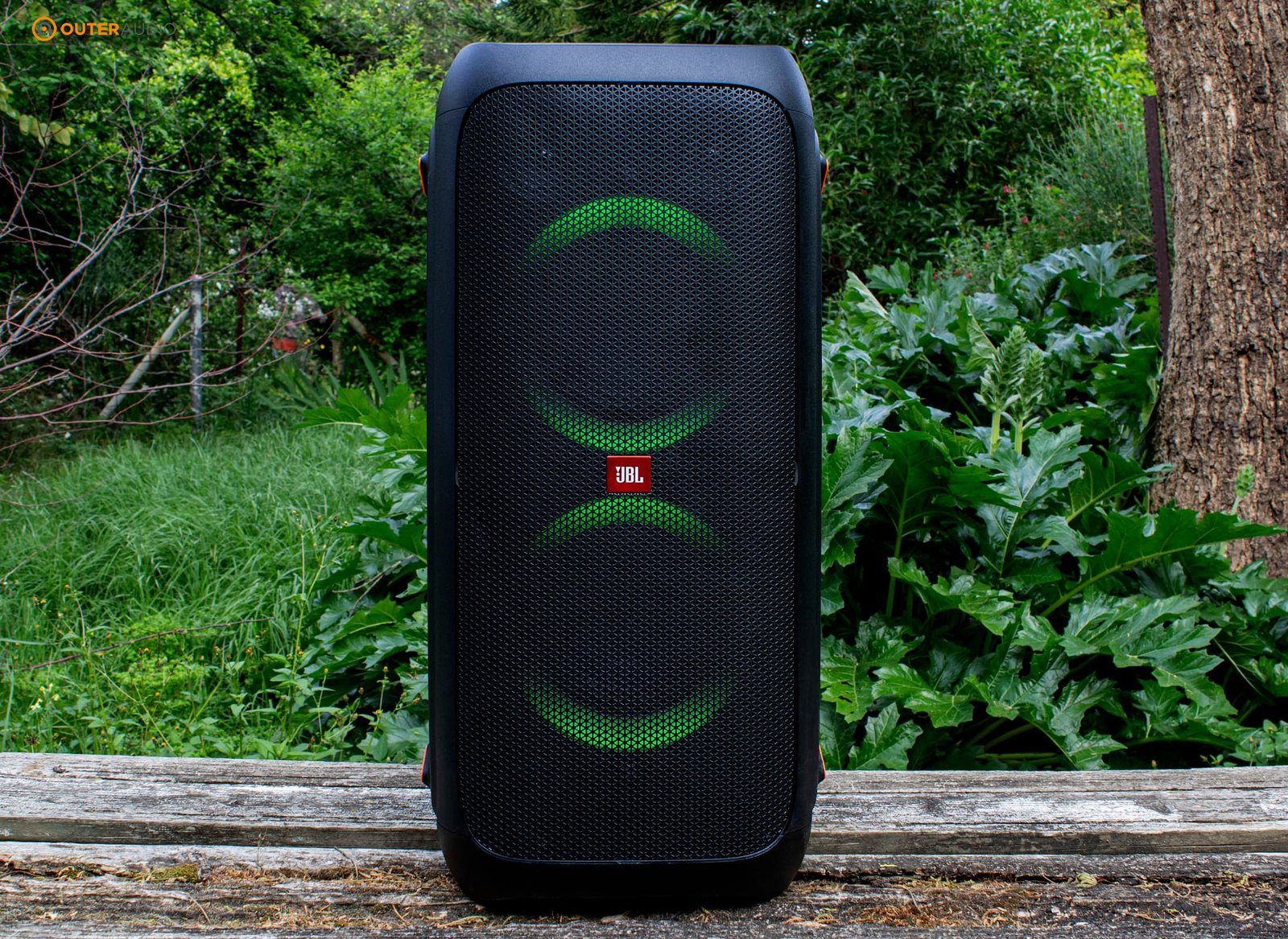 JBL PartyBox 310 Review: The Quintessential Party Speaker 4